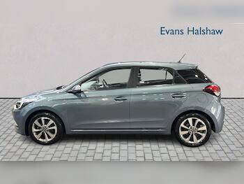 Used Hyundai i20 2015 for sale - 79702605: Photo