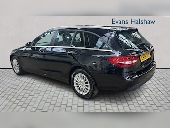 Used Mercedes-Benz C Class 2016 for sale - 77859695: Photo