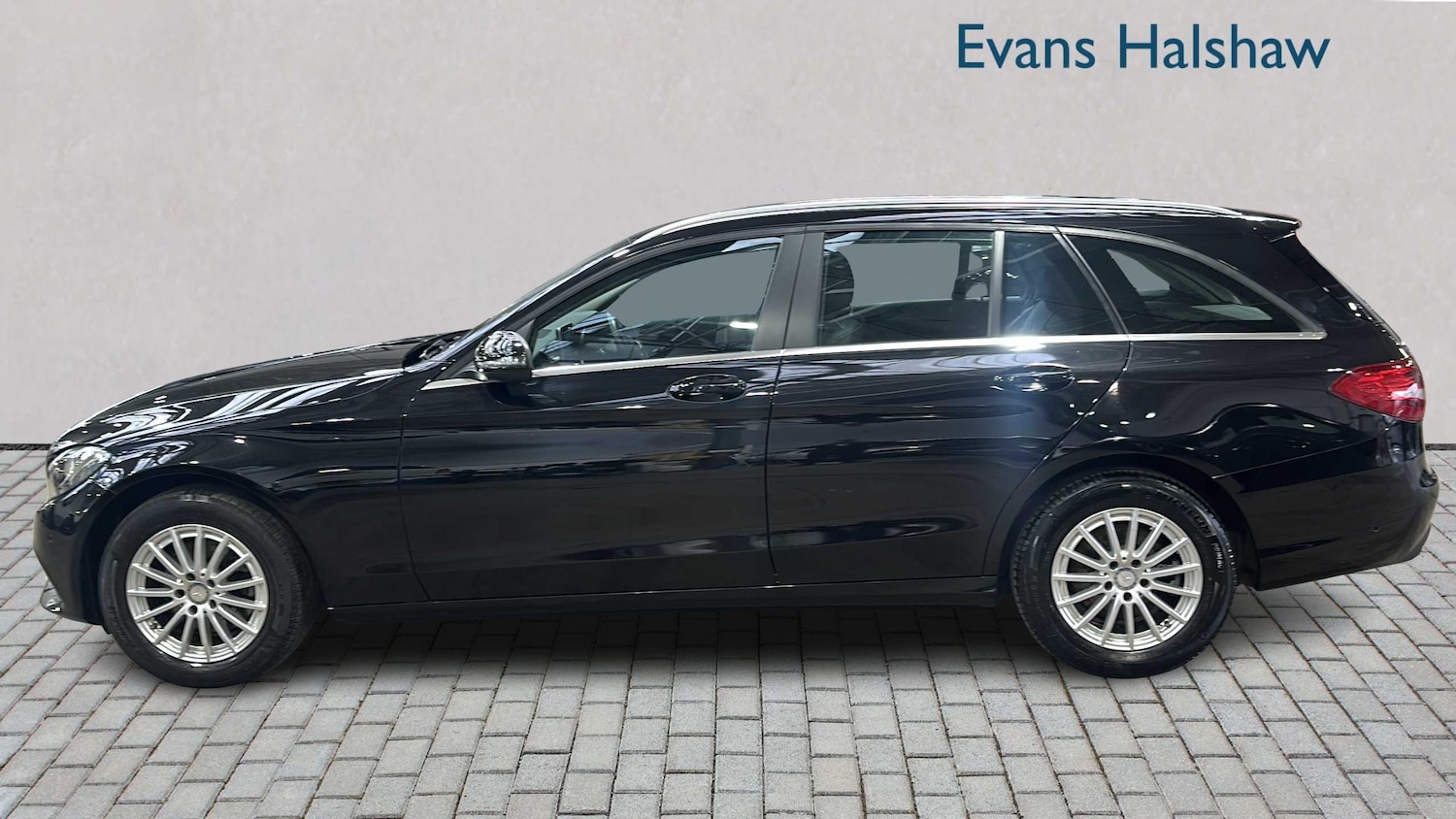 Used Mercedes-Benz C Class 2016 for sale - 77859695: Photo 3