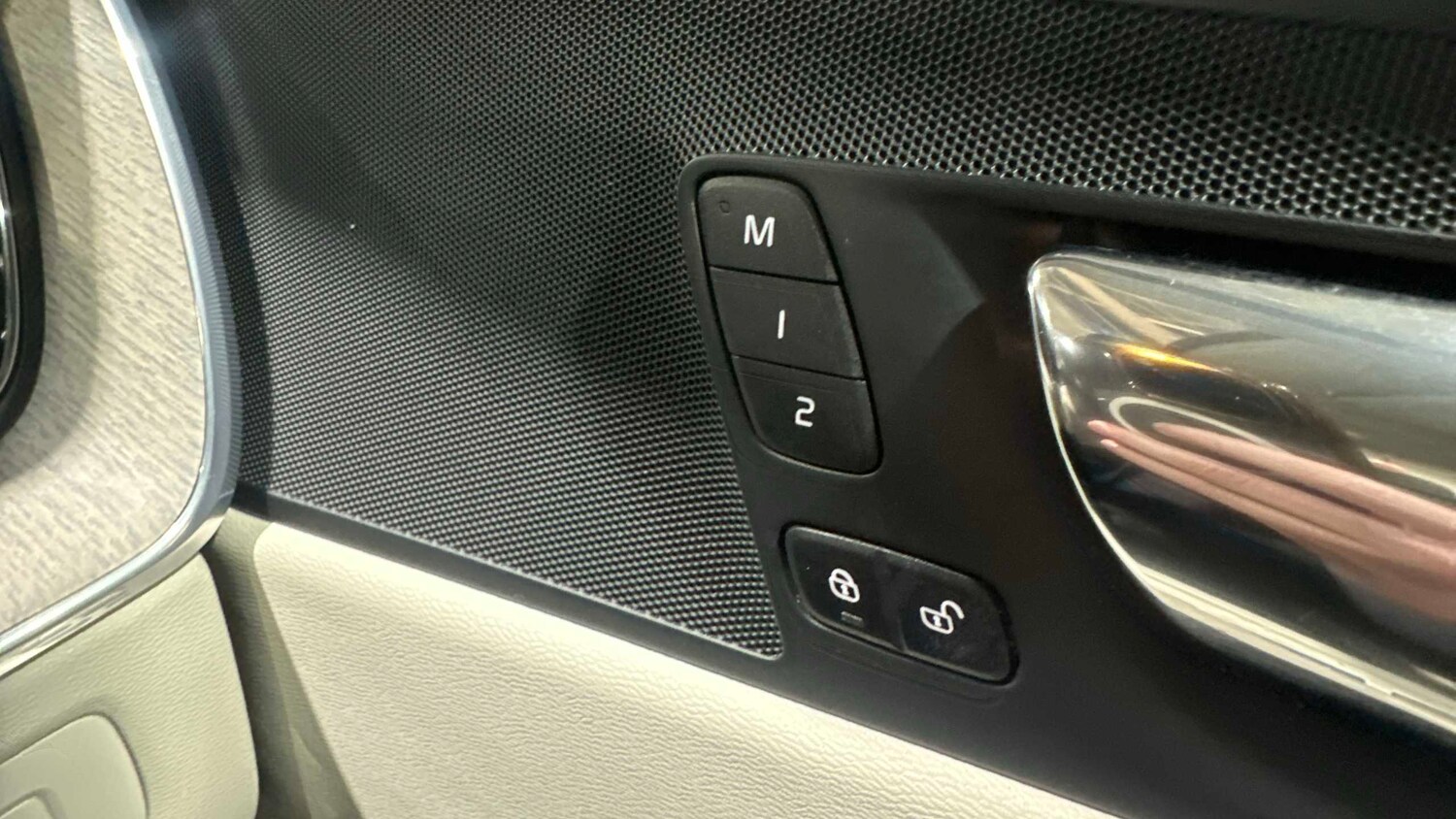 Used Volvo XC60 for sale - 77862660: Photo 15