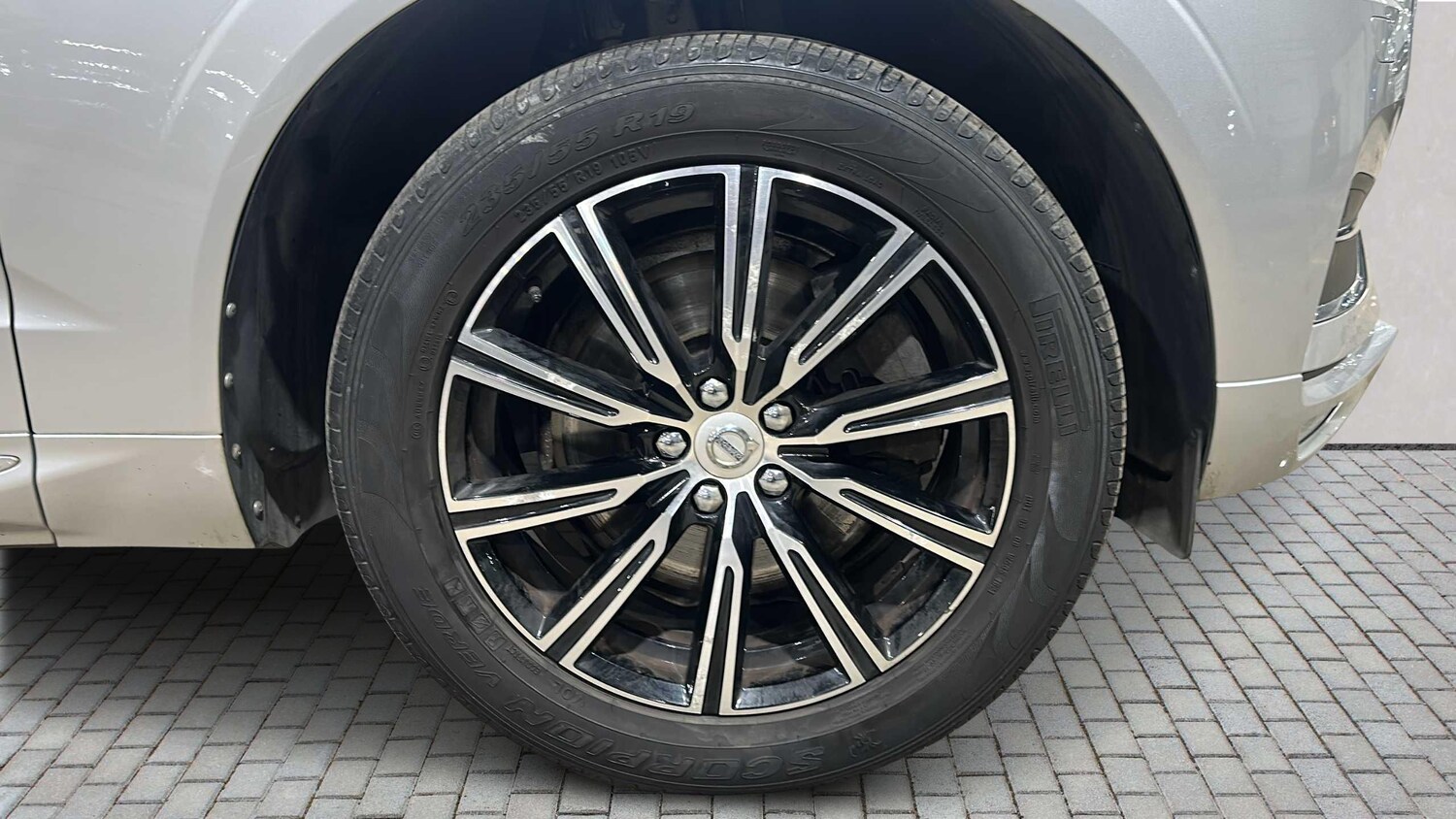 Used Volvo XC60 for sale - 77862660: Photo 6