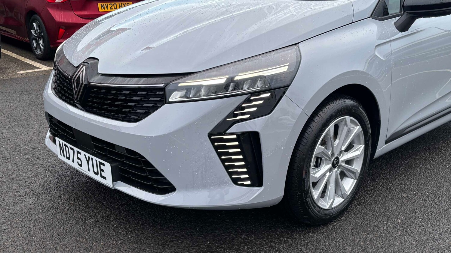 Used Renault Clio 2025 for sale - 77860806: Photo 10