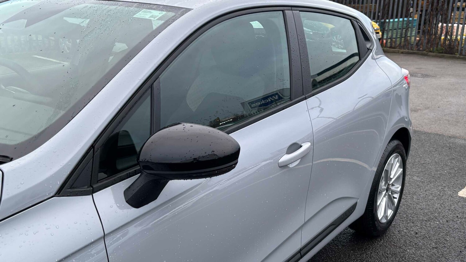 Used Renault Clio 2025 for sale - 77860806: Photo 11