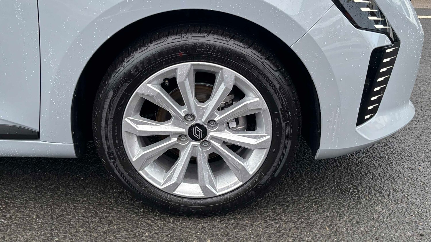 Used Renault Clio 2025 for sale - 77860806: Photo 15