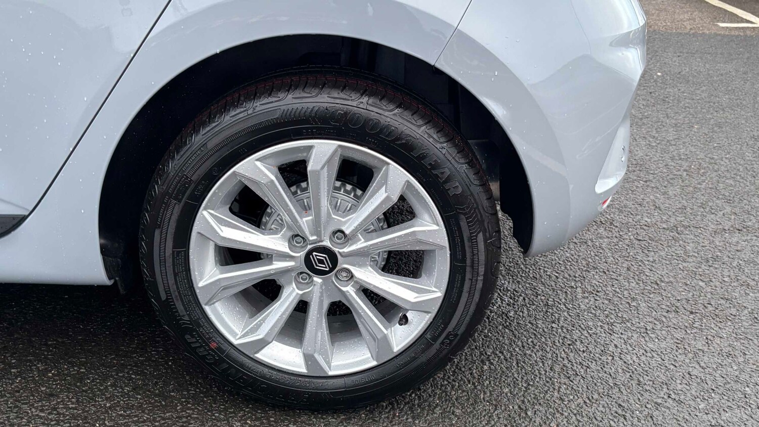 Used Renault Clio 2025 for sale - 77860806: Photo 17