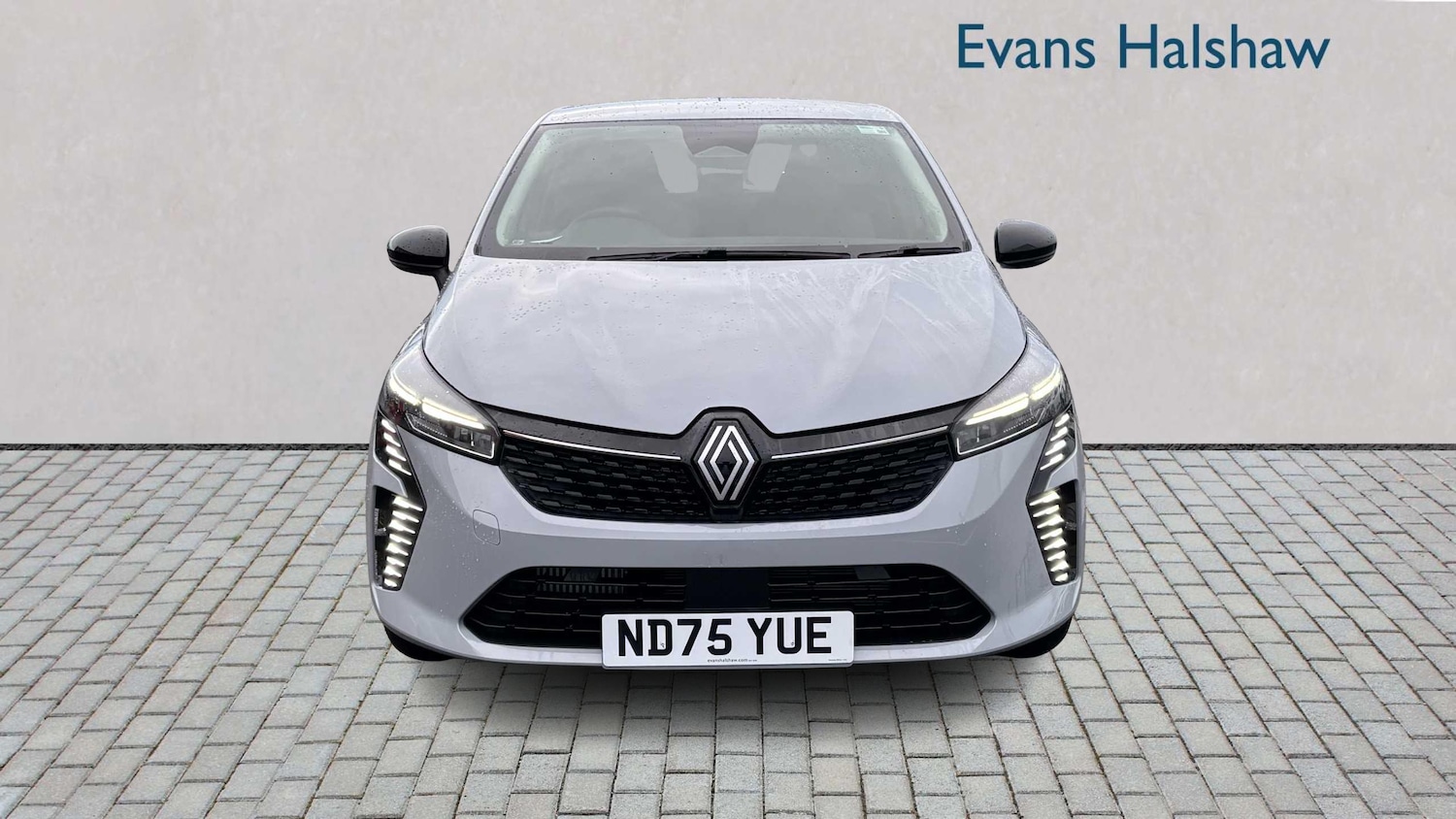 Used Renault Clio 2025 for sale - 77860806: Photo 2