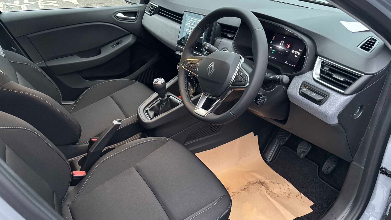 Used Renault Clio 2025 for sale - 77860806: Photo 22