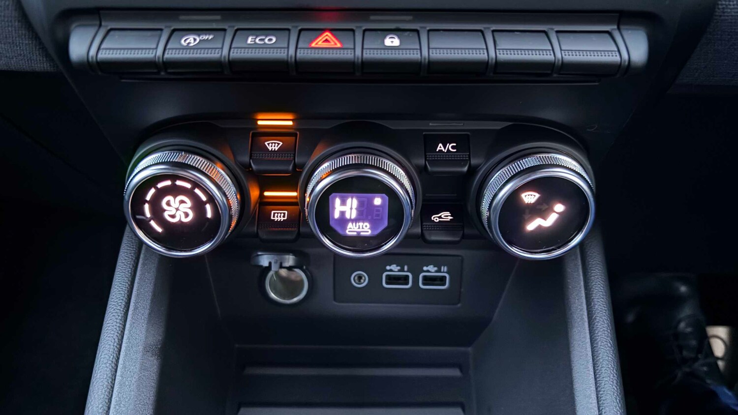 Used Renault Clio 2025 for sale - 77860806: Photo 28