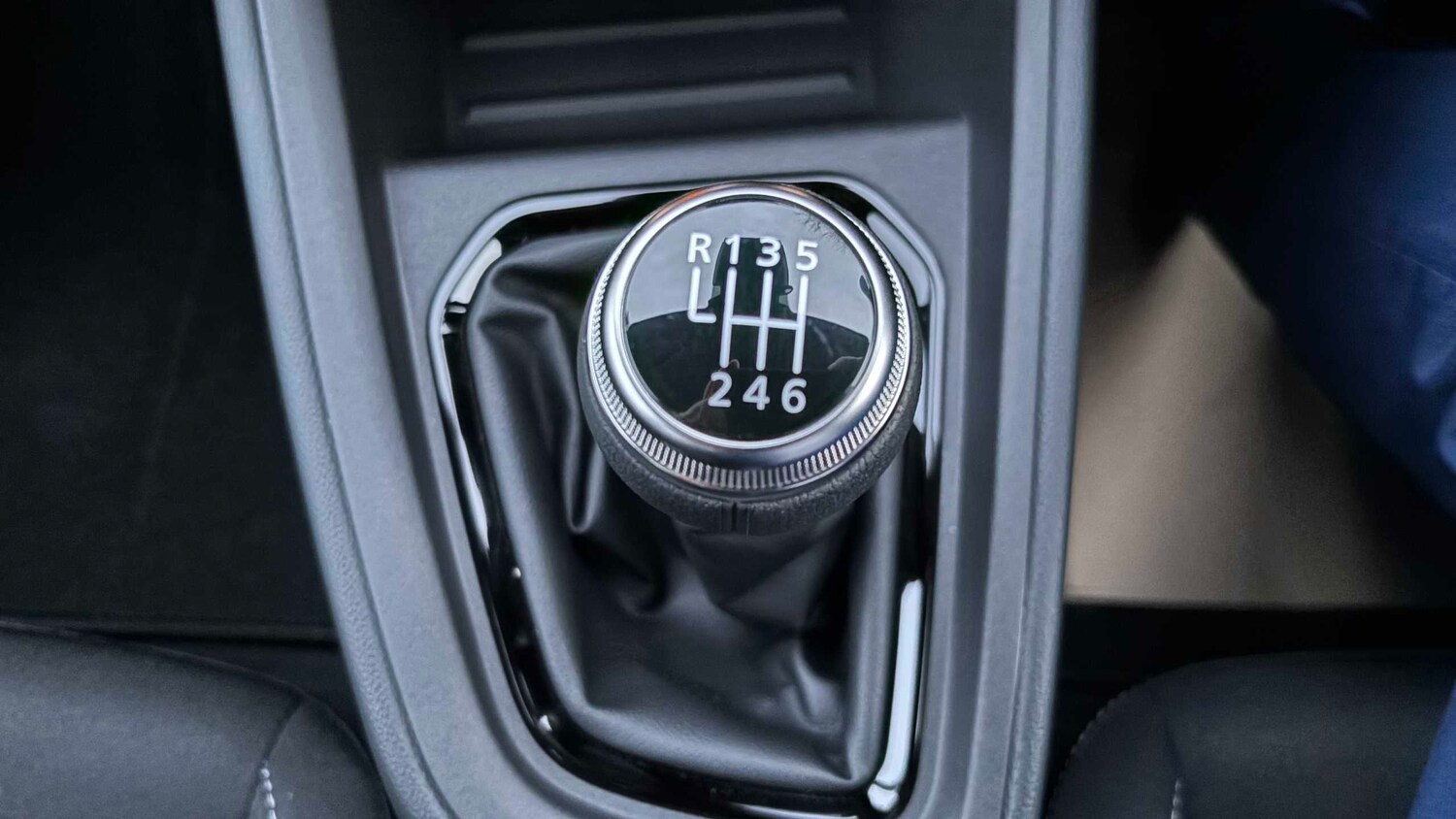 Used Renault Clio 2025 for sale - 77860806: Photo 29