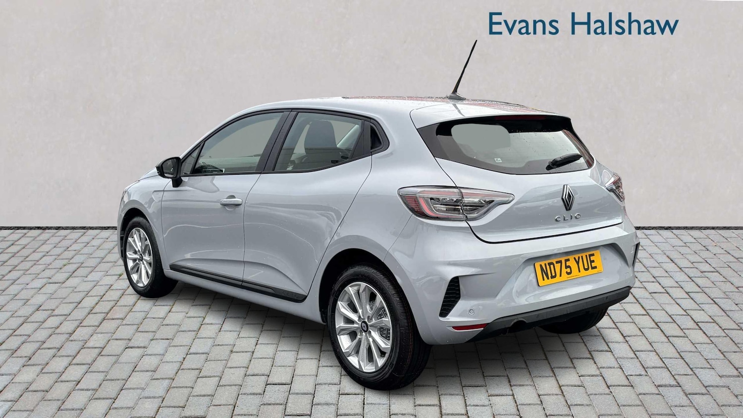 Used Renault Clio 2025 for sale - 77860806: Photo 5