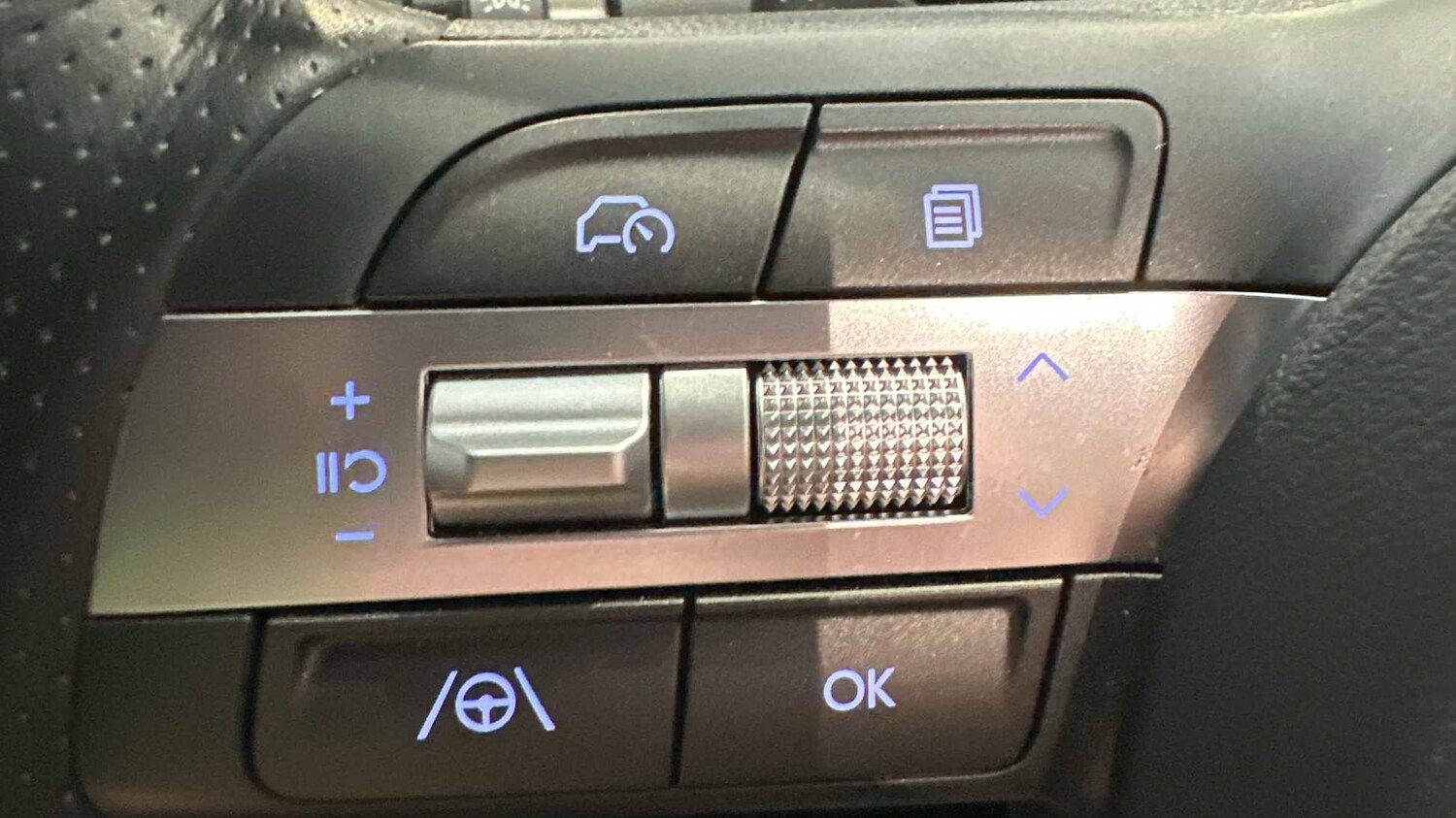 Used Hyundai KONA for sale - 77857515: Photo 16