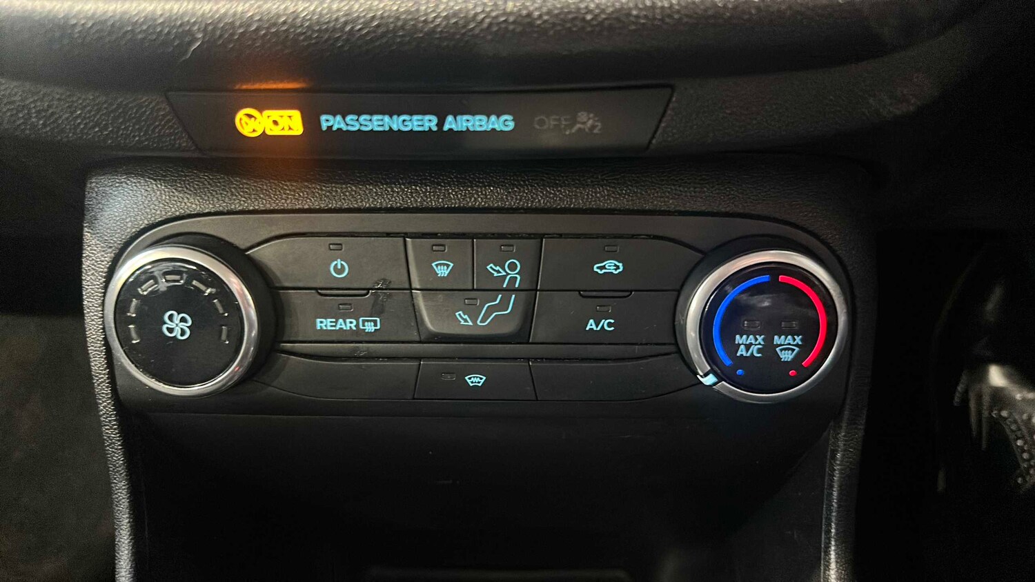 Used Ford Fiesta 2017 for sale - 77857559: Photo 11