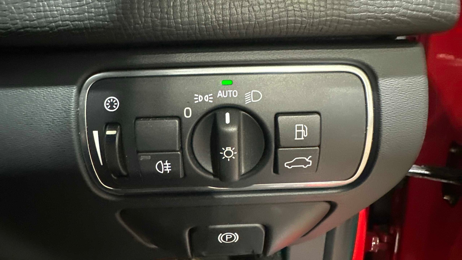 Used Volvo XC60 2017 for sale - 77972618: Photo 15