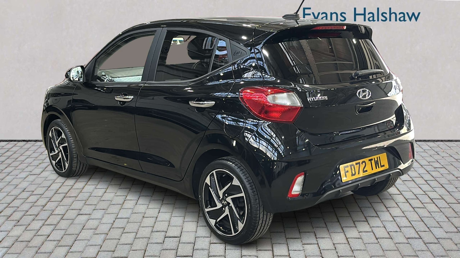 Used Hyundai i10 2023 for sale - 77894338: Photo 2