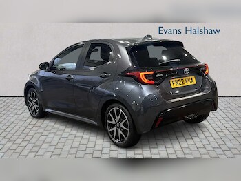 Used Toyota Yaris 2022 for sale - 77858089: Photo