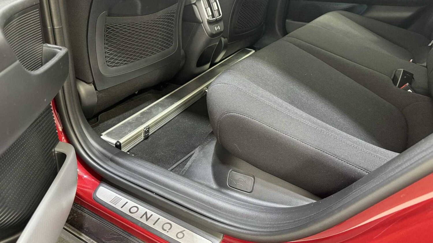 Used Hyundai IONIQ 6 2024 for sale - 77857403: Photo 32