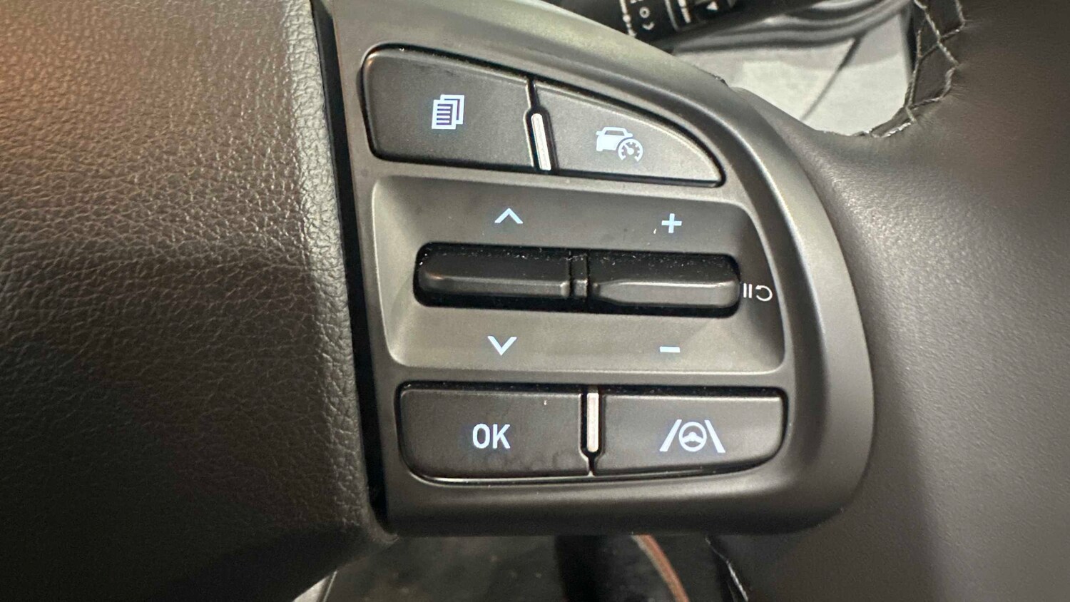 Used Hyundai i10 for sale - 77859930: Photo 16