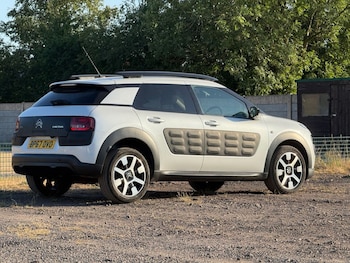 Used Citroen C4 Cactus 2018 for sale - 79197338: Photo