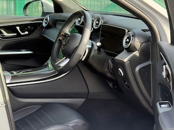 Used Mercedes-Benz GLC 2024 for sale - 77621773: Photo