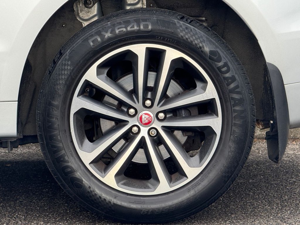 Used Jaguar F-Pace 2018 for sale - 76454594: Photo 21