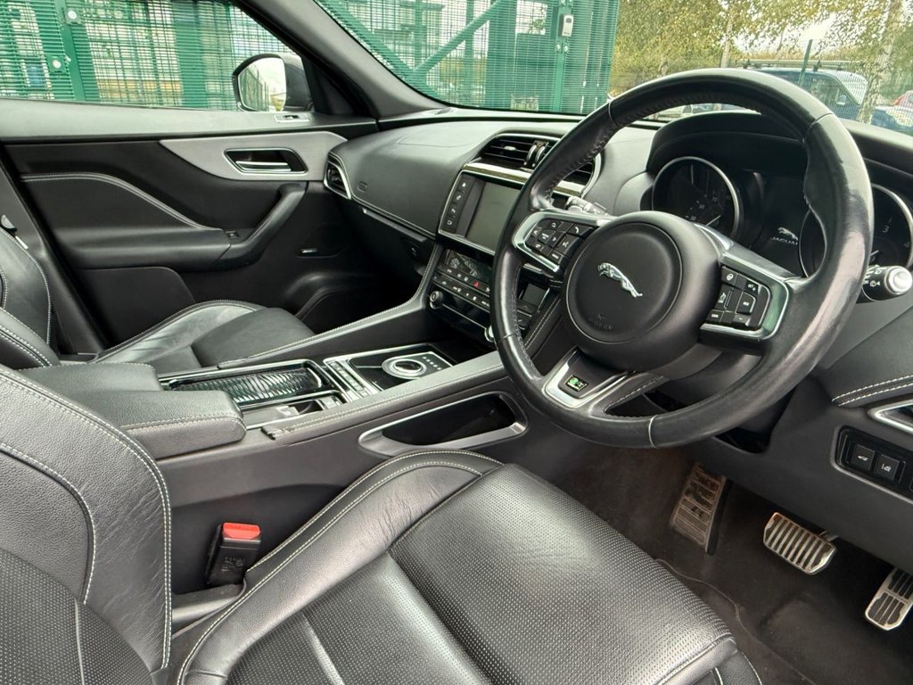 Used Jaguar F-Pace 2018 for sale - 76454594: Photo 23