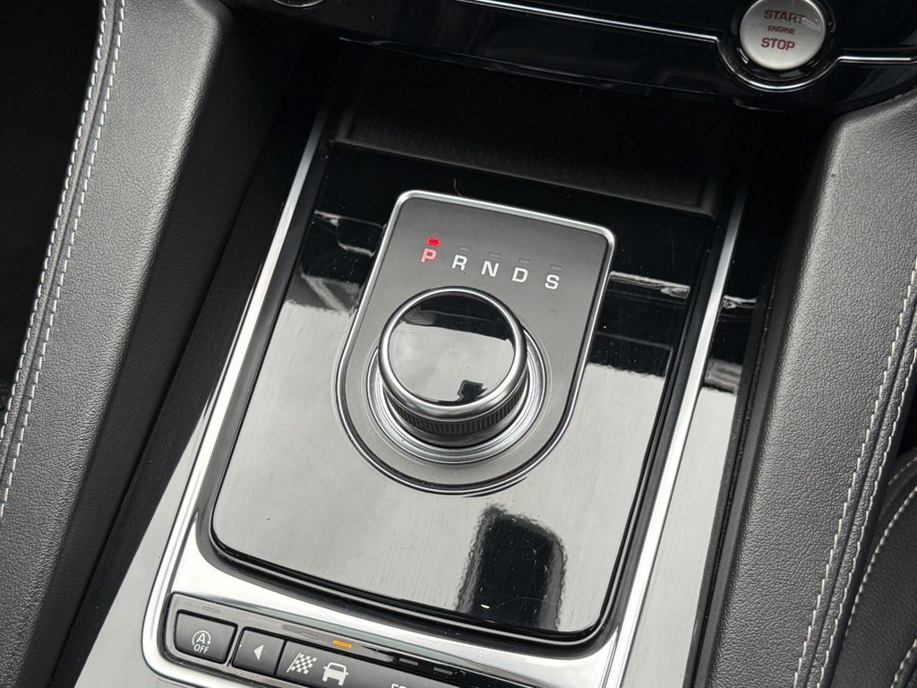 Used Jaguar F-Pace 2018 for sale - 76454594: Photo 40