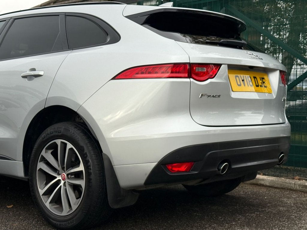 Used Jaguar F-Pace 2018 for sale - 76454594: Photo 8