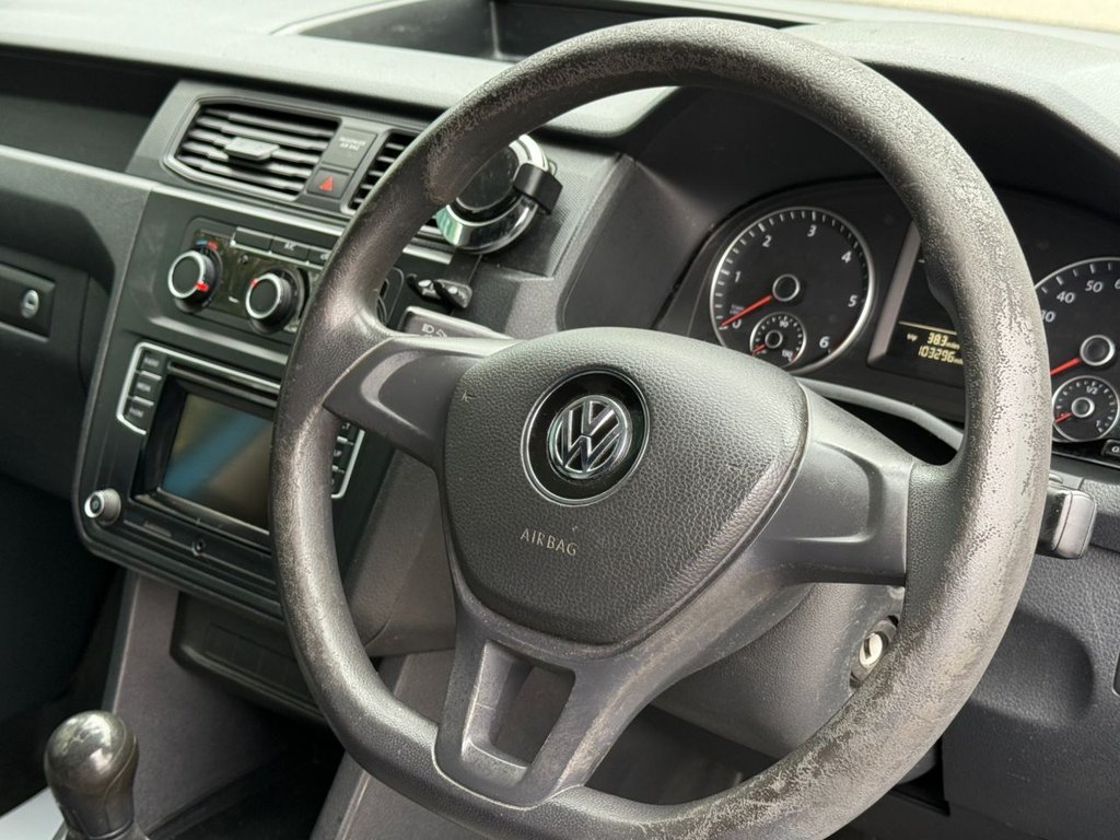 Used Volkswagen Caddy Maxi 2015 for sale - 76672544: Photo 9