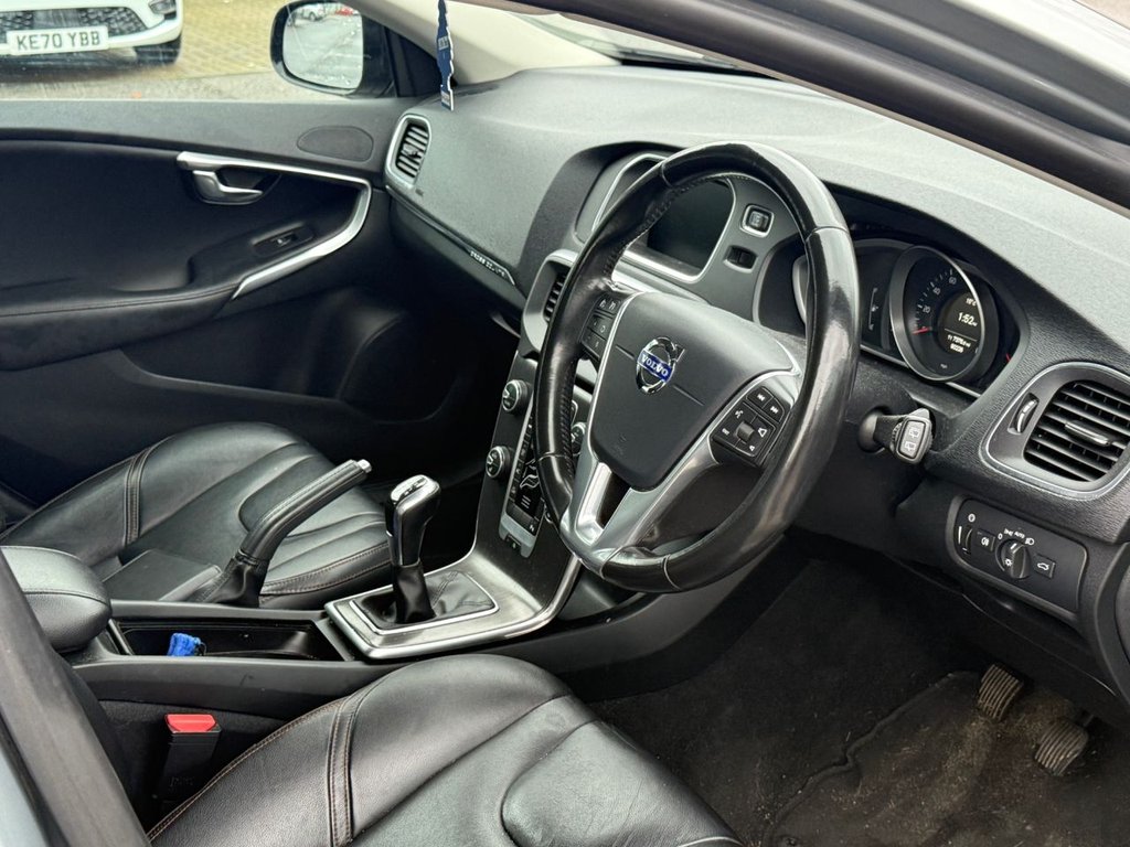 Used Volvo V40 2015 for sale - 76883600: Photo 12