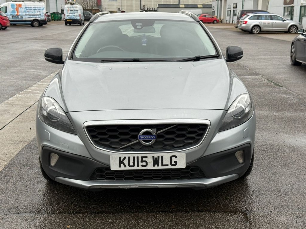 Used Volvo V40 2015 for sale - 76883600: Photo 8