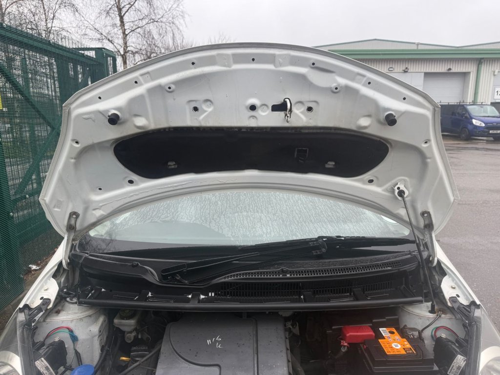 Used Toyota AYGO 2012 for sale - 77464277: Photo 10