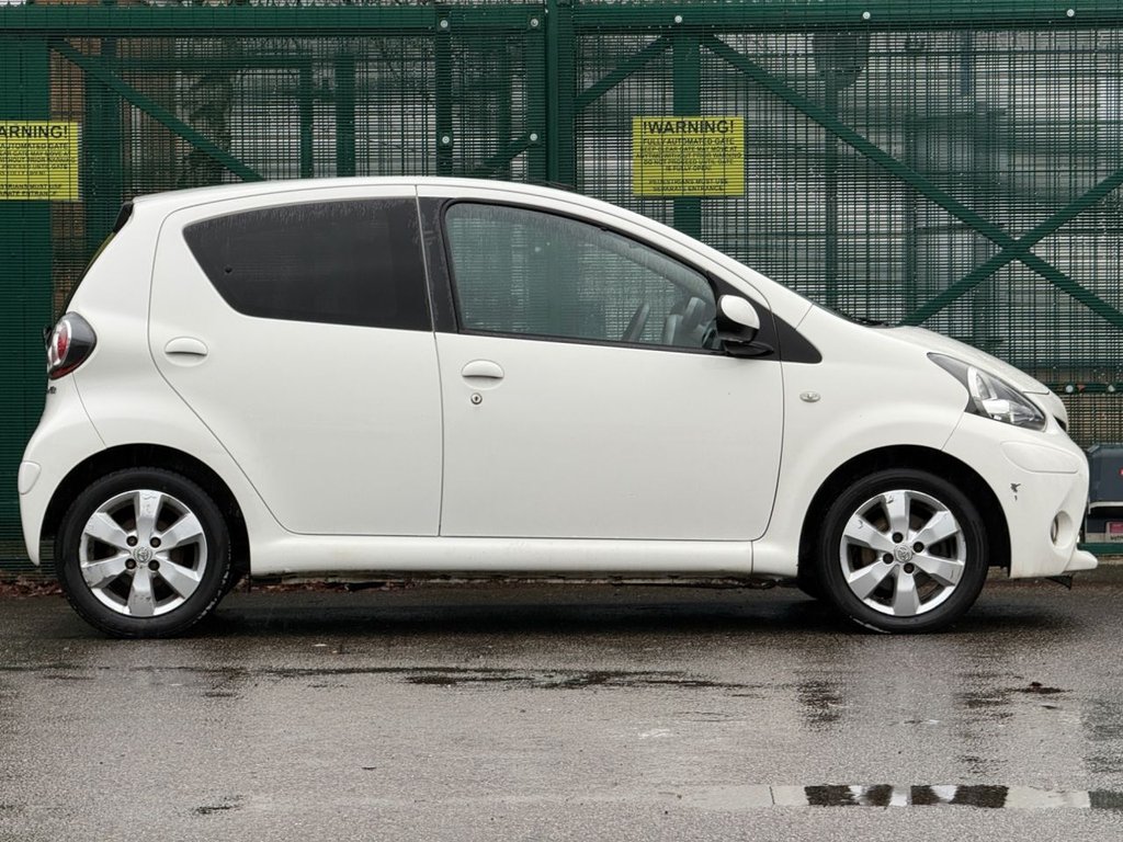 Used Toyota AYGO 2012 for sale - 77464277: Photo 5