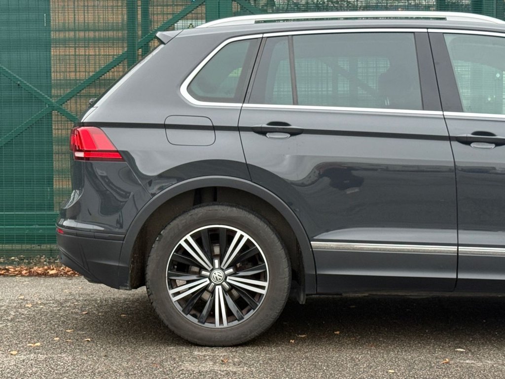 Used Volkswagen Tiguan 2017 for sale - 76950702: Photo 5
