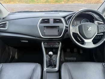 Used Suzuki SX4 S-Cross 2015 for sale - 79563035: Photo