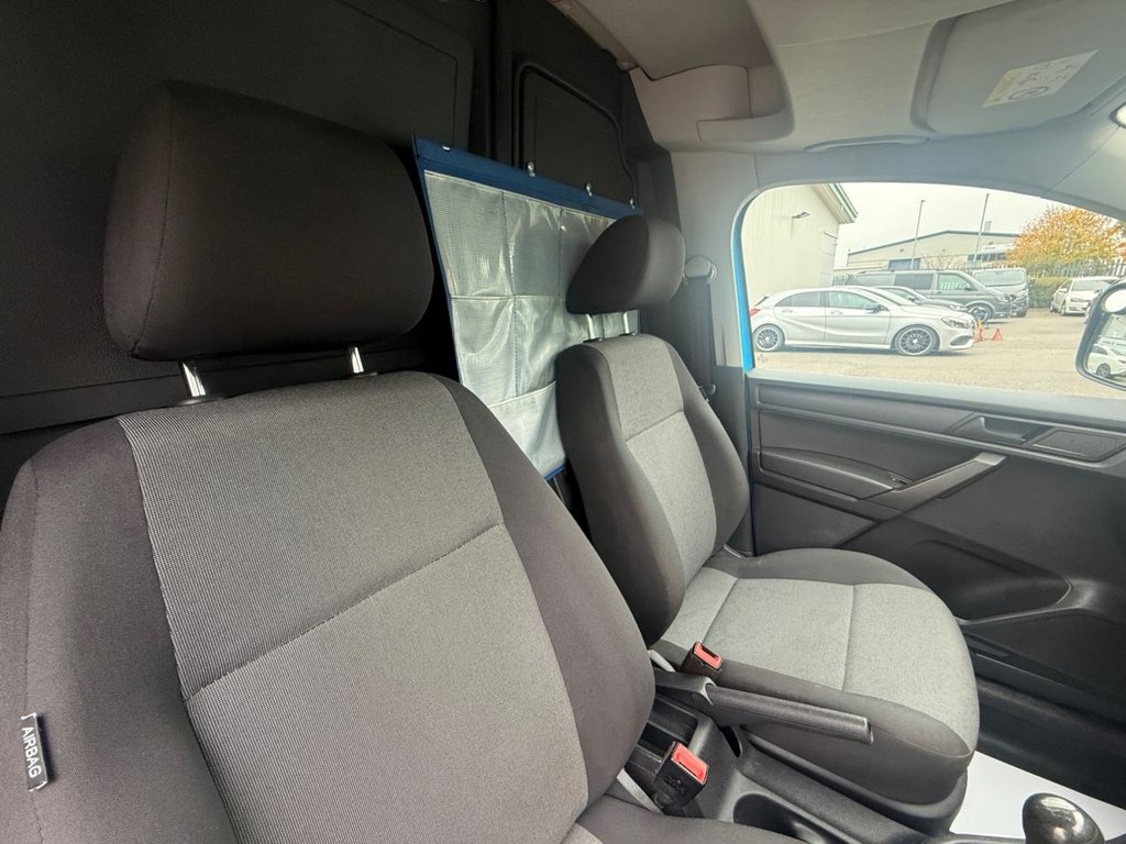 Used Volkswagen Caddy Maxi 2016 for sale - 76280024: Photo 28