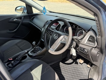 Used Vauxhall Astra 2012 for sale - 79305624: Photo