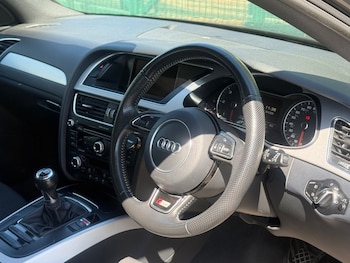 Used Audi A4 Avant 2015 for sale - 78401518: Photo