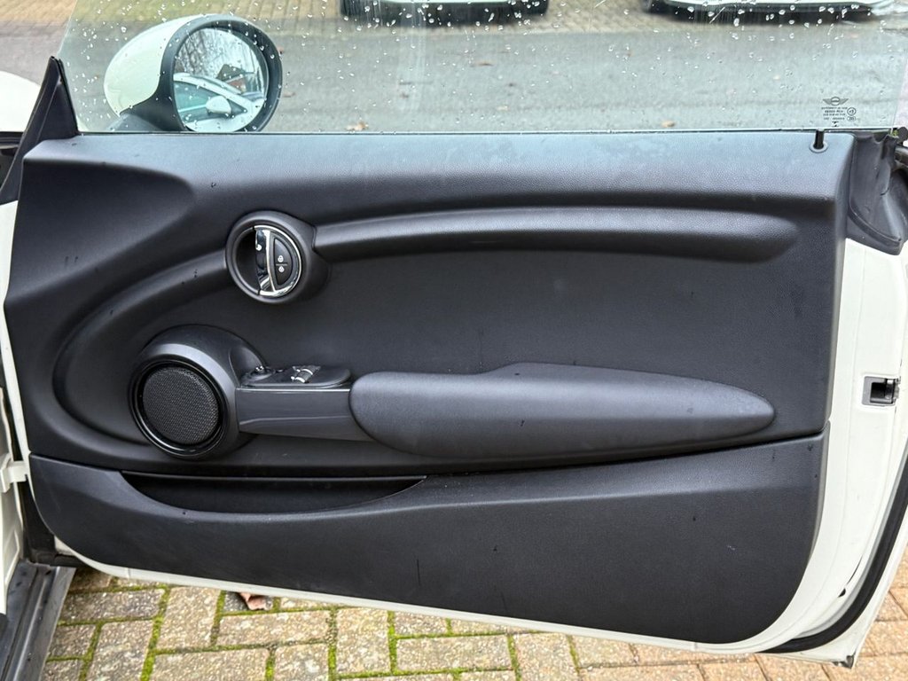 Used MINI Hatch 2018 for sale - 77288234: Photo 18