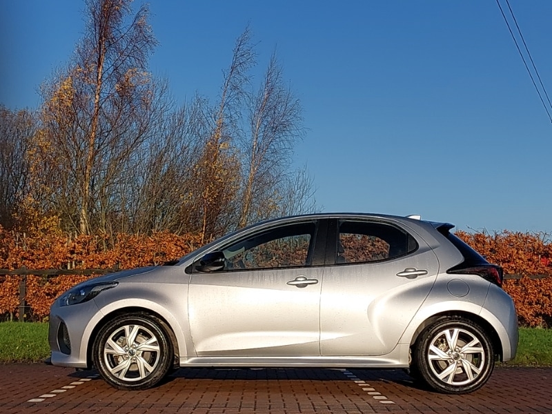Used Mazda Mazda2 HYBRID 2024 for sale - 76779441: Photo 4