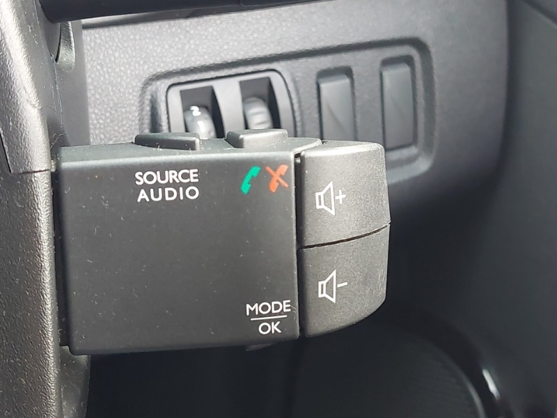 Used Renault Clio 2018 for sale - 76464919: Photo 16