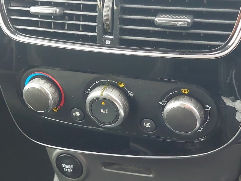 Used Renault Clio 2018 for sale - 76464919: Photo 19