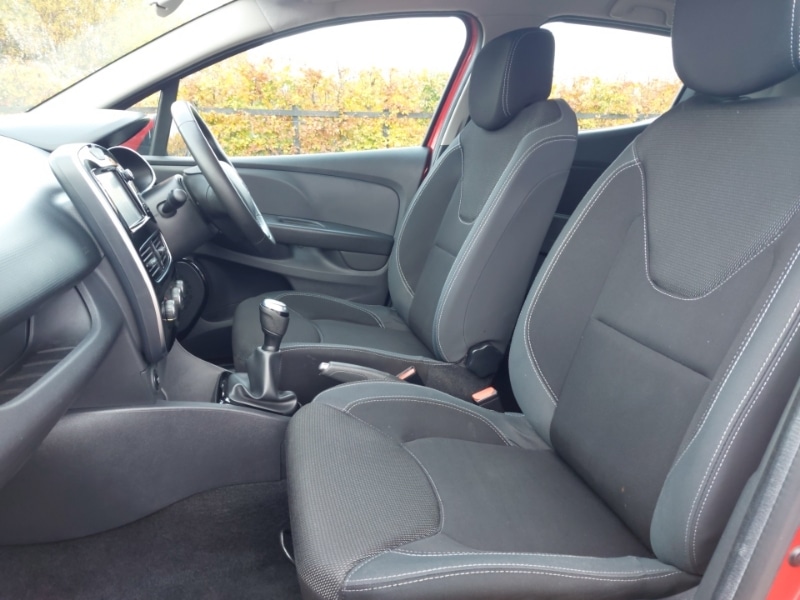 Used Renault Clio 2018 for sale - 76464919: Photo 5