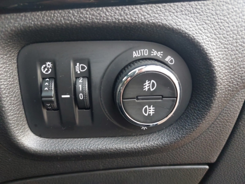 Used Vauxhall Astra 2018 for sale - 76484207: Photo 18