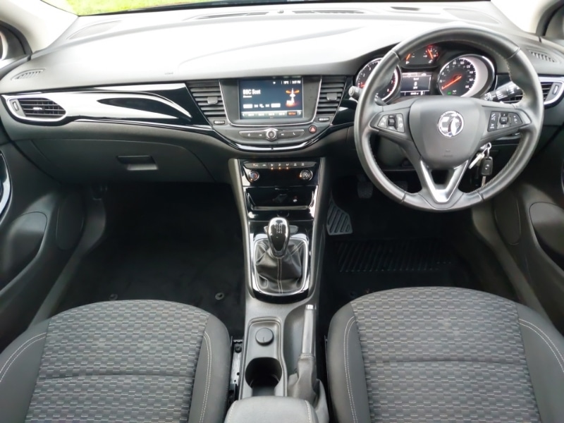 Used Vauxhall Astra 2018 for sale - 76484207: Photo 2