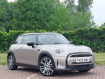Used MINI Hatch 2023 for sale - 79364200: Photo