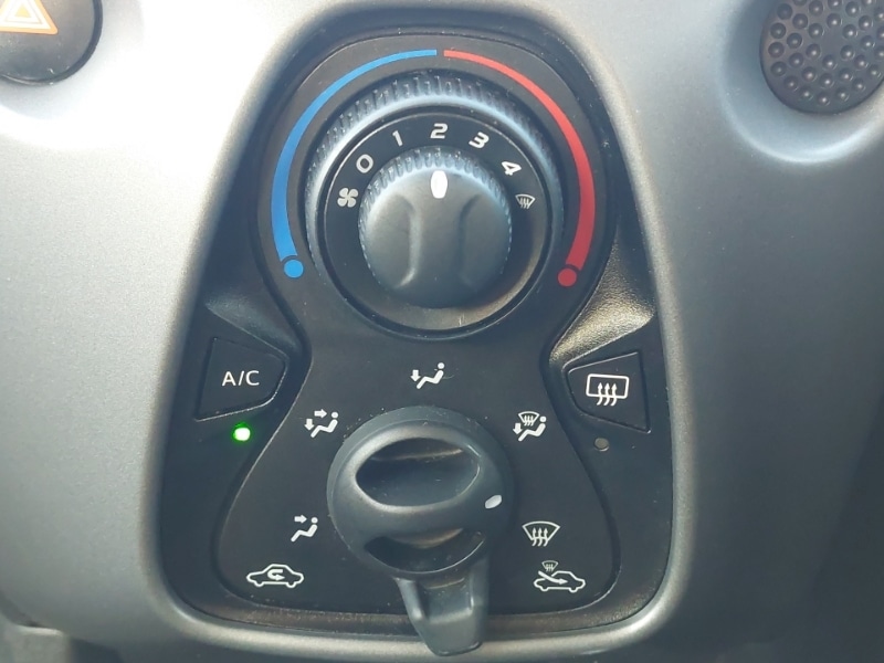 Used Toyota AYGO 2018 for sale - 77168809: Photo 16