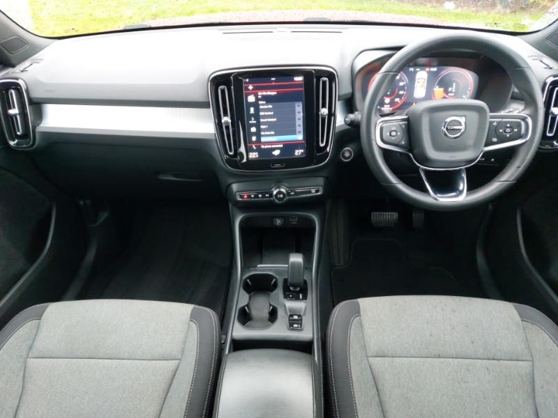 Used Volvo XC40 2022 for sale - 77289656: Photo 2