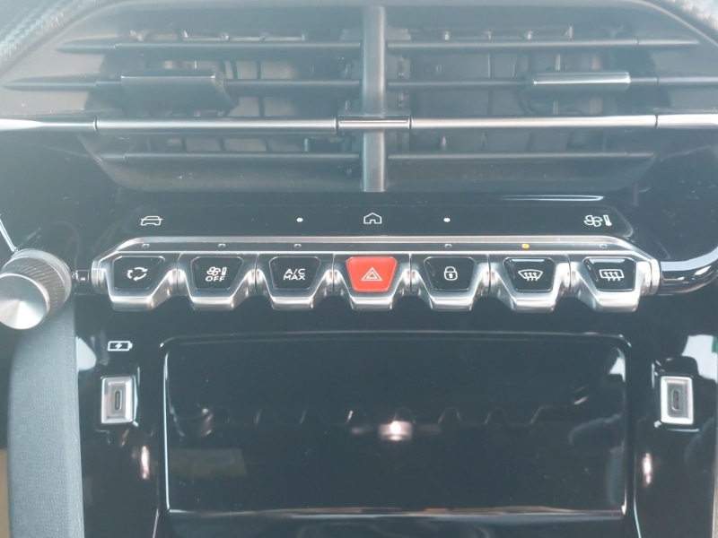 Used Peugeot 2008 2023 for sale - 76556242: Photo 15