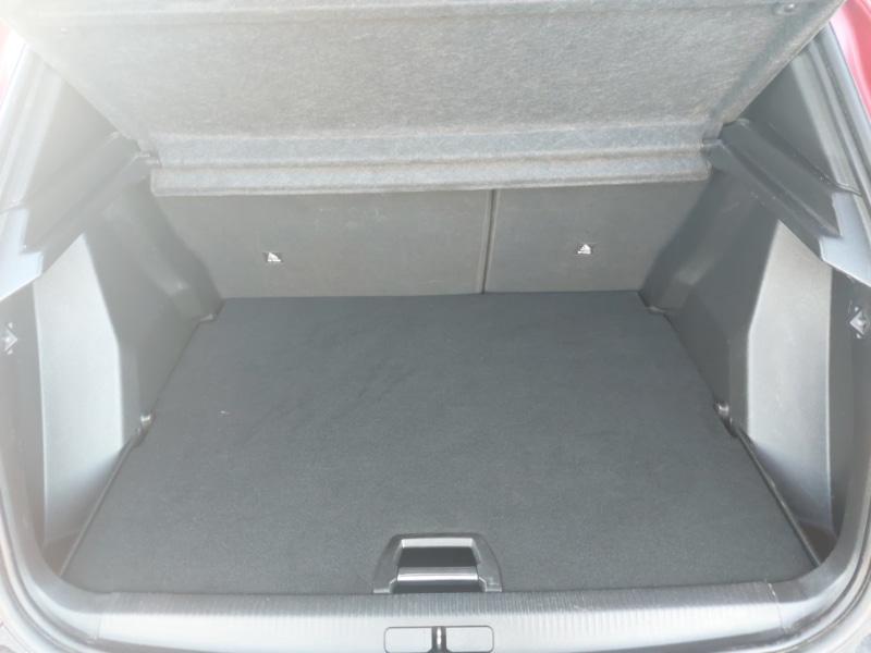 Used Peugeot 2008 2023 for sale - 76556242: Photo 8