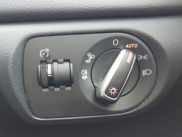 Used Audi Q3 2015 for sale - 76238052: Photo 17